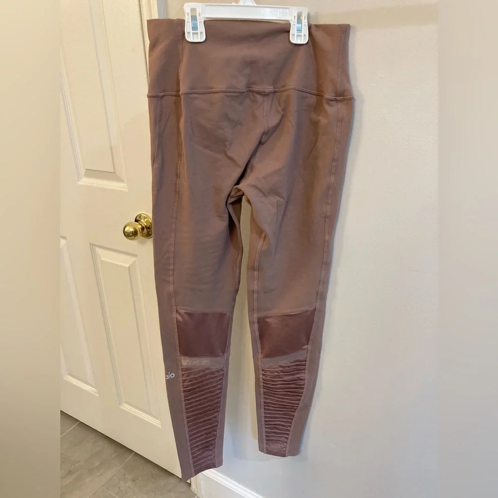 Alo mauve full length mesh moto leggings 14” waist fit like a large